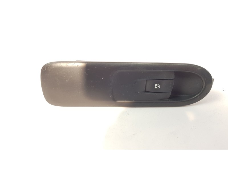Recambio de mando elevalunas delantero derecho para renault scenic ii 1.5 dci diesel referencia OEM IAM 156013740 219860 