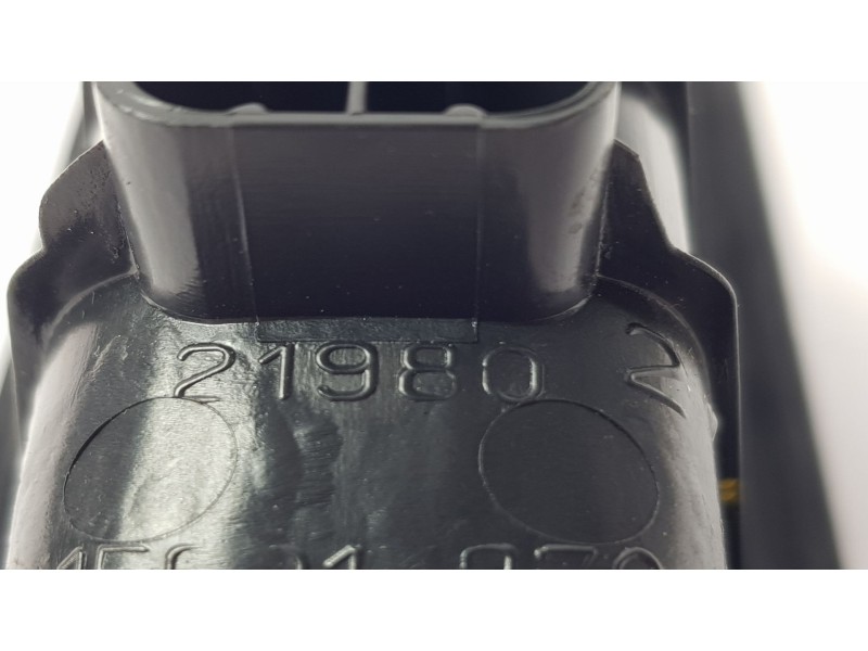 Recambio de mando elevalunas tra. izq. para renault scenic ii 1.5 dci diesel referencia OEM IAM 21980  
