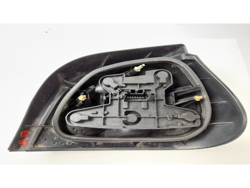 Recambio de piloto tra. izq. para renault megane i (ba0/1_) 1.9 tdi referencia OEM IAM 7700828137  