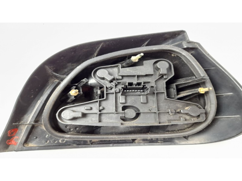 Recambio de piloto tra. izq. para renault megane i (ba0/1_) 1.9 tdi referencia OEM IAM 7700828137  