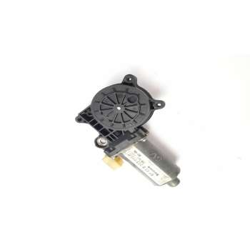 MOTOR ELEVALUNAS DELANTERO DERECHO 0130821717 676283620640 