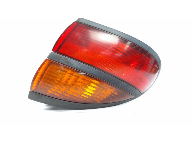 Recambio de piloto trasero izquierdo para renault laguna (b56) 1.9 dti (b56j) referencia OEM IAM 770020122  