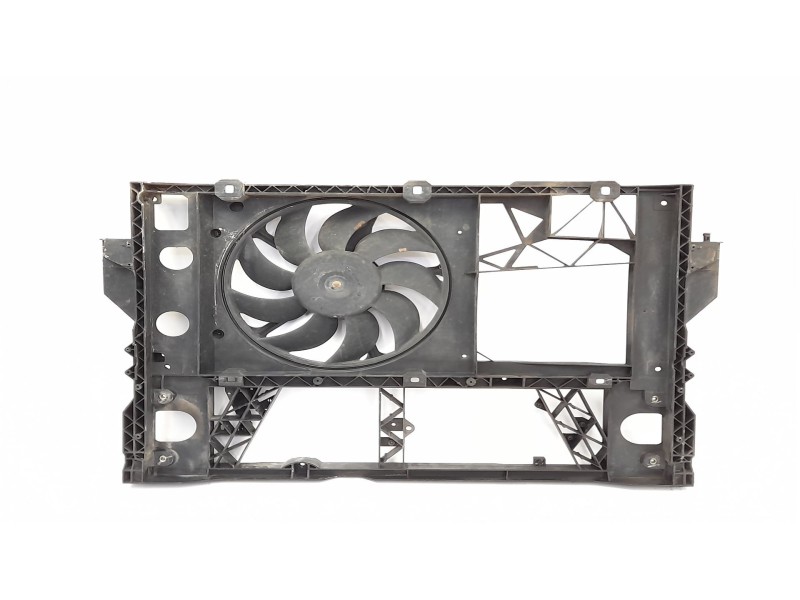 Recambio de electroventilador para renault master ii furgón (fd) 2.8 dti referencia OEM IAM 7700315007 866928 