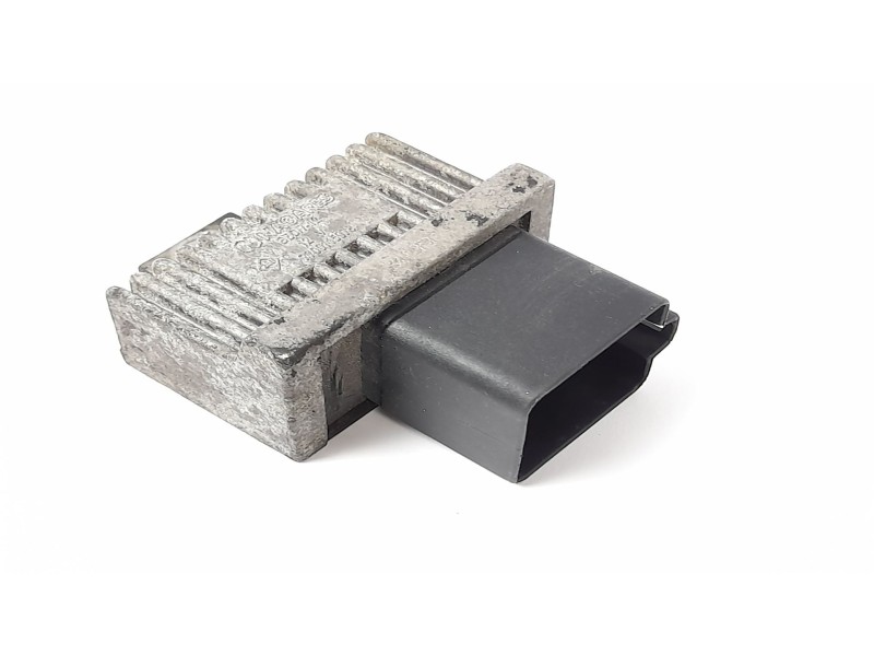 Recambio de caja precalentamiento para renault scenic ii 1.9 dci diesel referencia OEM IAM 7700115078  
