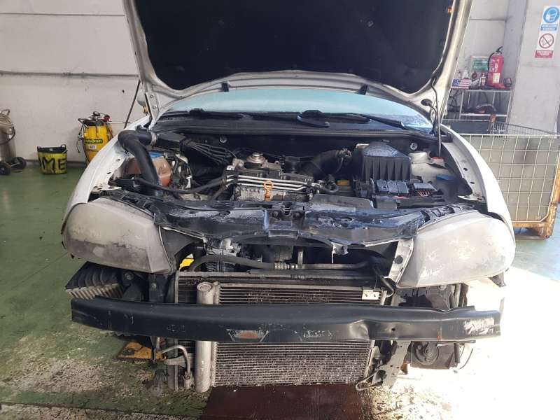 seat ibiza (6l1) del año 2006