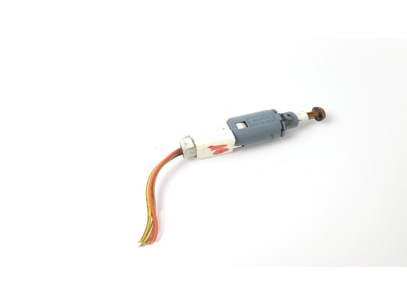 Recambio de interruptor para renault scenic ii 1.9 dci diesel referencia OEM IAM 8200168238  