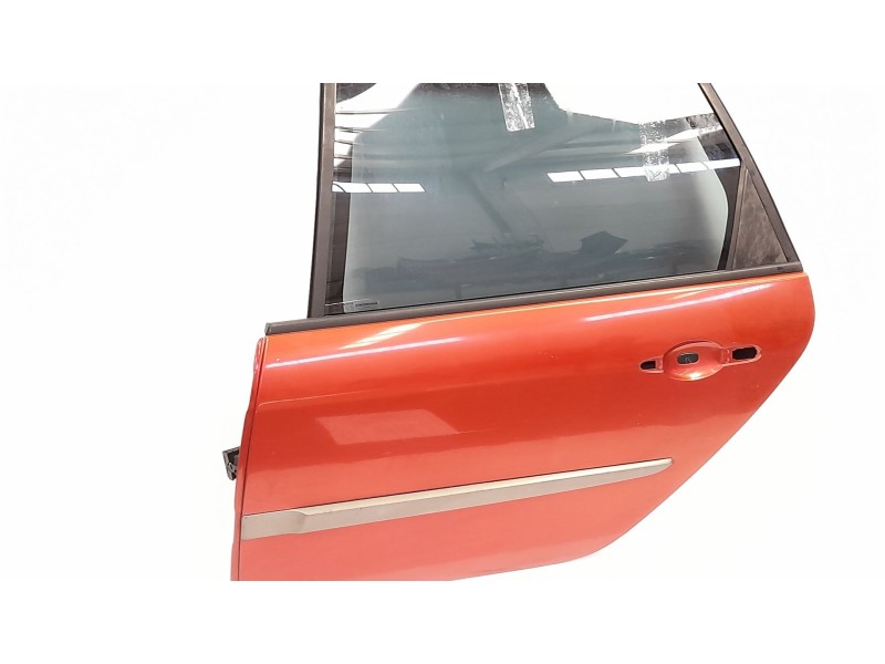 Recambio de puerta trasera izquierda para renault scenic ii 1.9 dci diesel referencia OEM IAM   