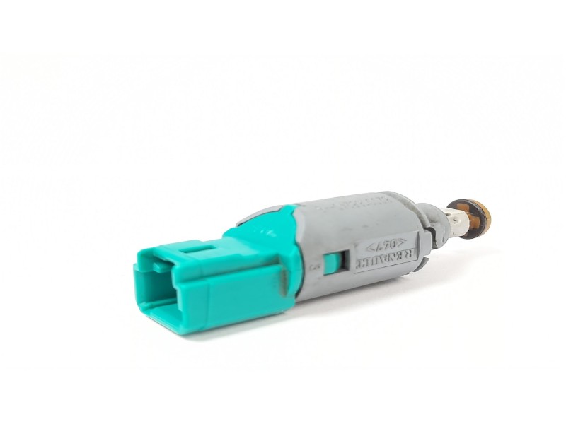 Recambio de sensor para renault scenic ii 1.9 dci diesel referencia OEM IAM 8200168240  