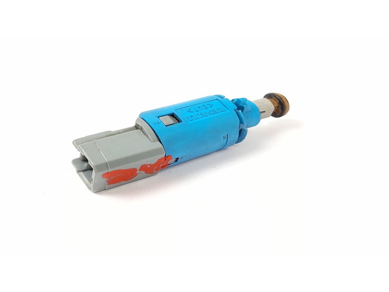 Recambio de interruptor para renault scenic ii 1.9 dci diesel referencia OEM IAM 8200168238  