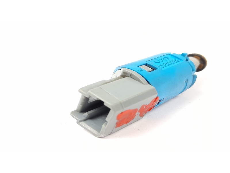 Recambio de interruptor para renault scenic ii 1.9 dci diesel referencia OEM IAM 8200168238  