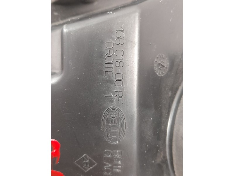 Recambio de faro derecho para renault clio ii (bb_/cb_) 1.5 dci (b/cb07) referencia OEM IAM 15601800RE  
