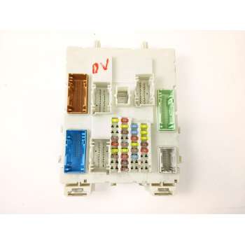 CAJA RELES / FUSIBLES EM5T14014 