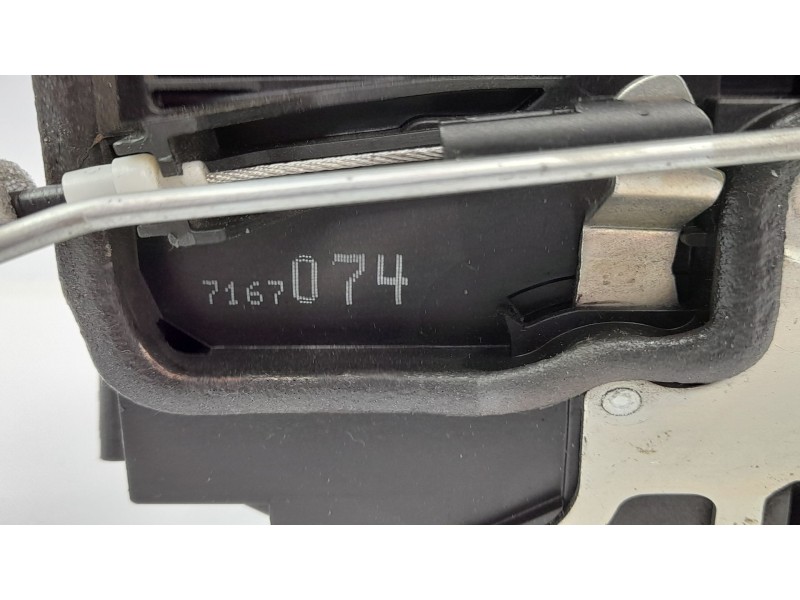 Recambio de cerradura puerta delantera derecha para bmw serie 5 berlina (e60) 535 d referencia OEM IAM 7167074  
