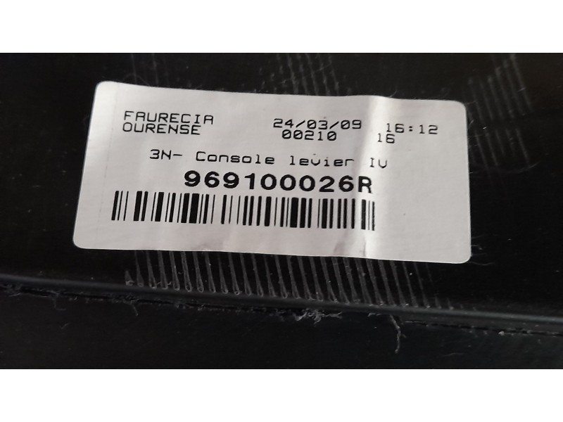 Recambio de apoyabrazos central para renault megane iii coupe dynamique referencia OEM IAM 969100026R  