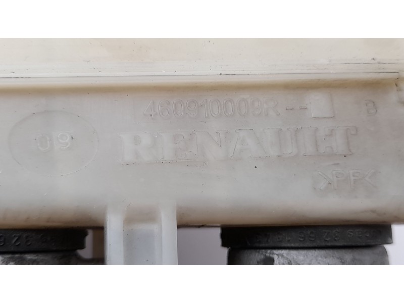 Recambio de bomba freno para renault megane iii coupe dynamique referencia OEM IAM 460910009R 5842 
