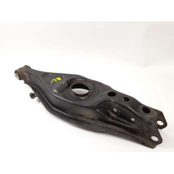 BRAZO SUSPENSION SUPERIOR TRASERO DERECHO 