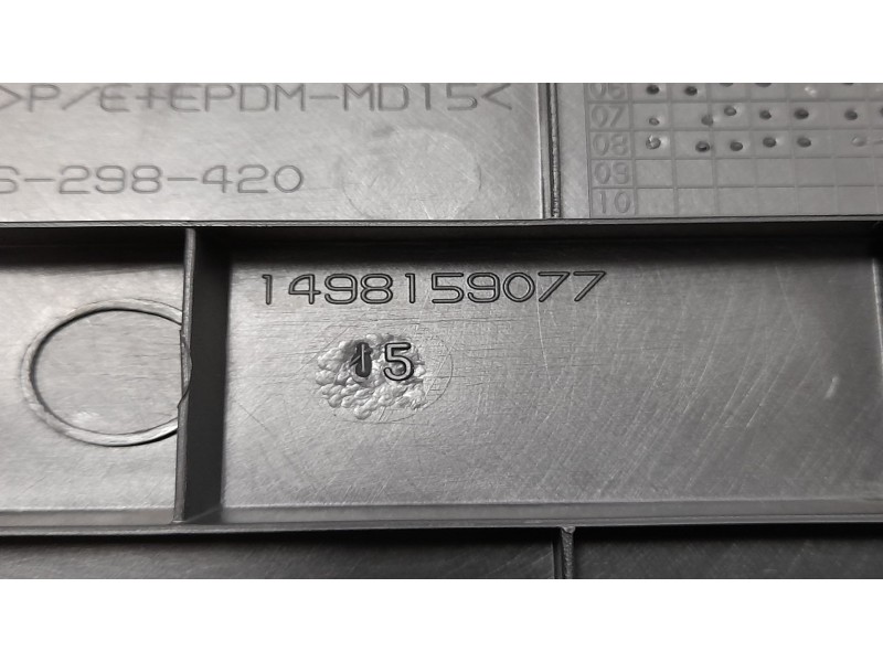 Recambio de molduras delanteras para peugeot expert furgón (229) 2.0 hdi referencia OEM IAM 1498159077  