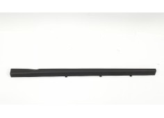 Recambio de moldura para renault megane iii coupe dynamique referencia OEM IAM 633140021 769510002R  2
