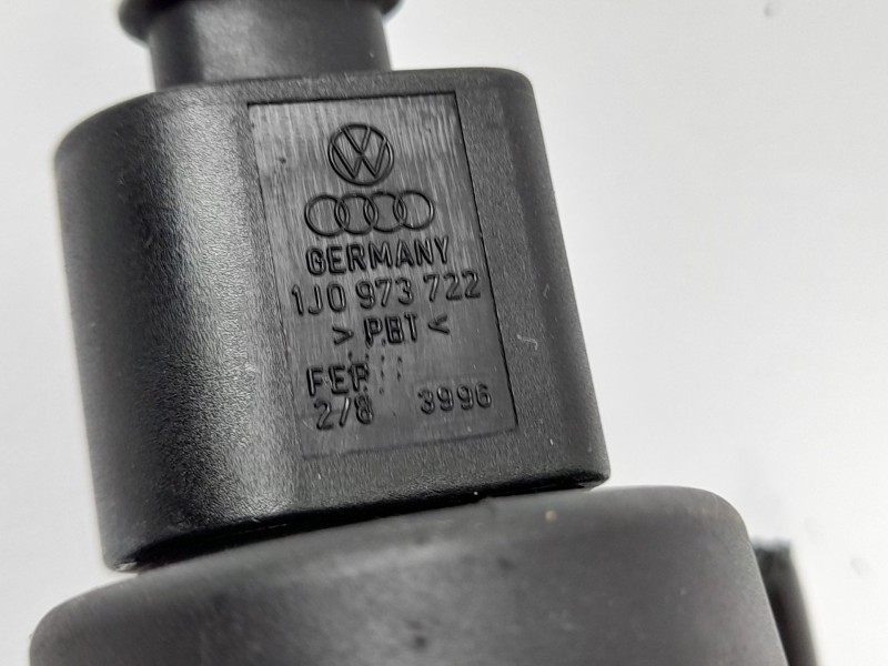 Recambio de bomba limpia para audi a4 avant (b5) 1.9 tdi referencia OEM IAM 1J0973722  