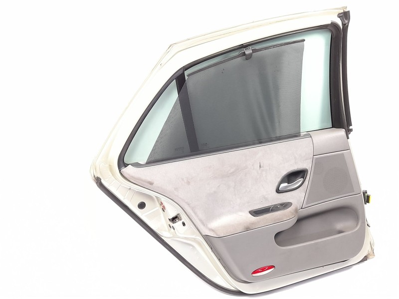 Recambio de puerta trasera izquierda para renault laguna ii (bg0) 3.0 v6 referencia OEM IAM   
