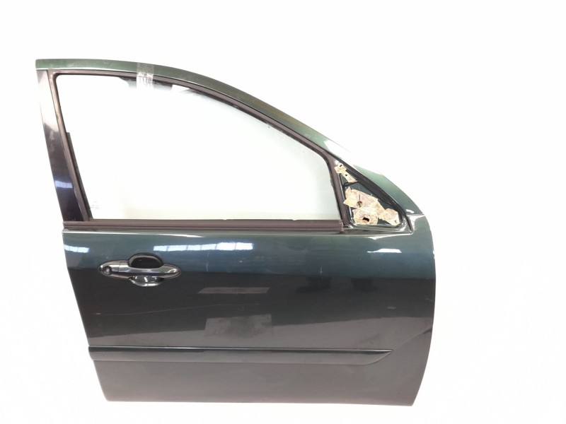 Recambio de puerta delantera derecha para ford focus sedán (dfw) 1.8 tdci referencia OEM IAM   
