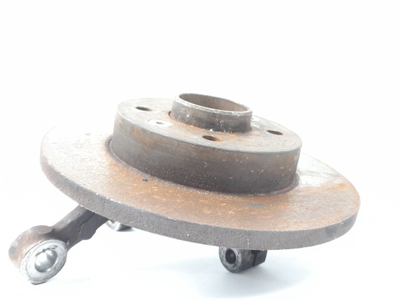 Recambio de mangueta delantera derecha para renault 9 1.4 referencia OEM IAM   