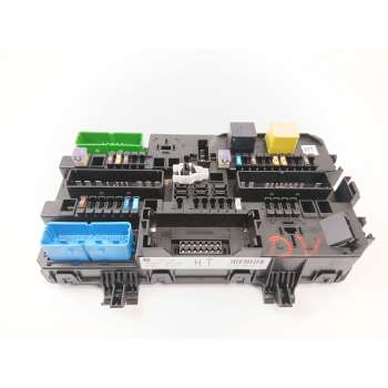 CAJA RELES / FUSIBLES 13222173 