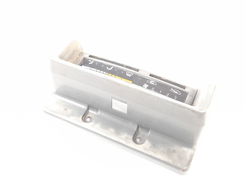 Recambio de moldura para nissan patrol (k/w260) 2.8 d referencia OEM IAM 200110753 200070753 200090753