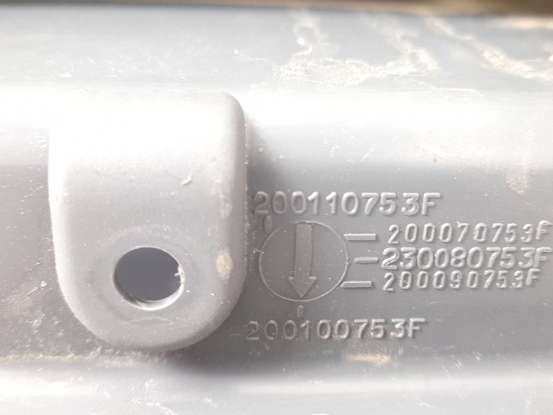 Recambio de moldura para nissan patrol (k/w260) 2.8 d referencia OEM IAM 200110753 200070753 200090753