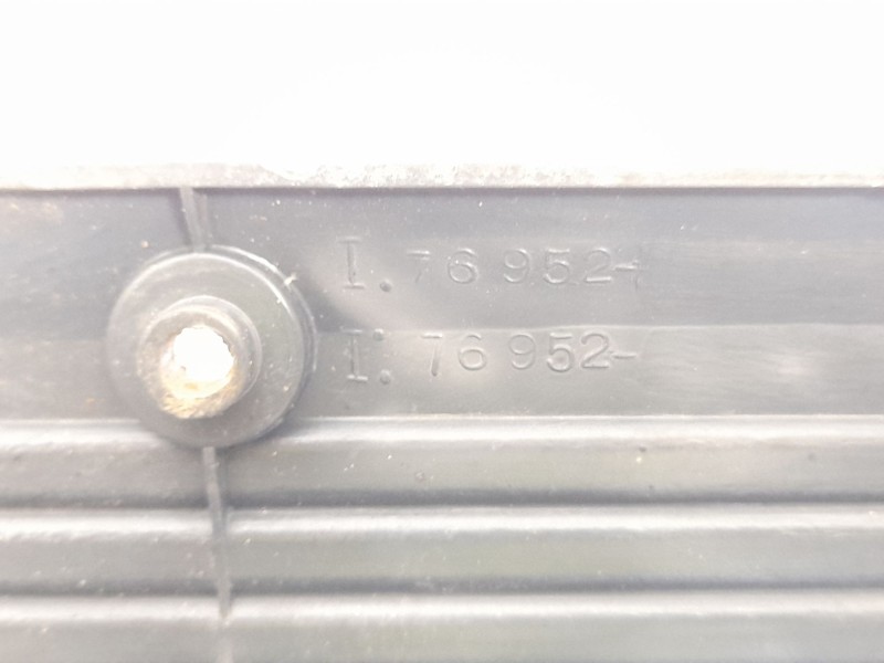 Recambio de moldura para nissan patrol (k/w260) 2.8 d referencia OEM IAM 76952  