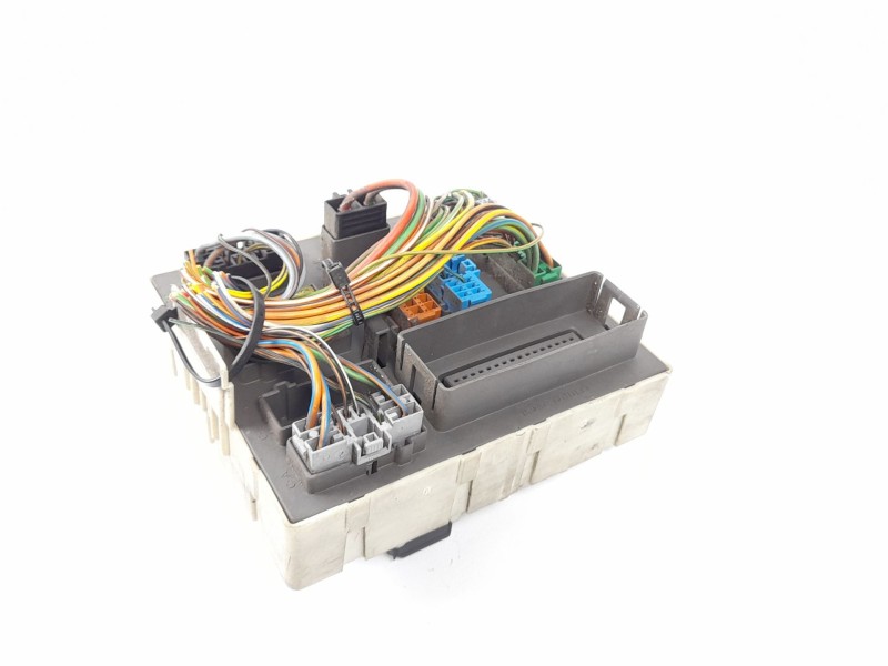 Recambio de caja reles / fusibles para ford focus sedán (dfw) 1.8 tdci referencia OEM IAM 2M5T14A073BE  