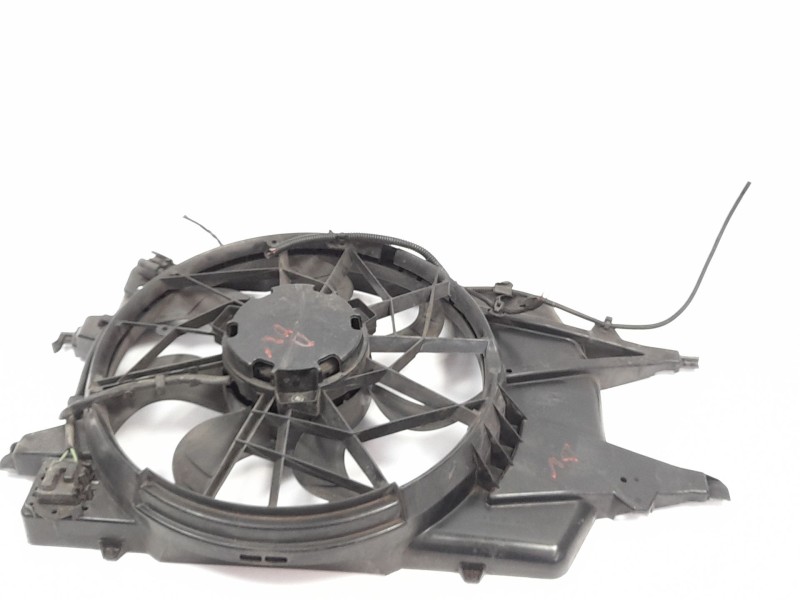 Recambio de electroventilador para ford focus sedán (dfw) 1.8 tdci referencia OEM IAM 2S418C607 0130303900 3135103453