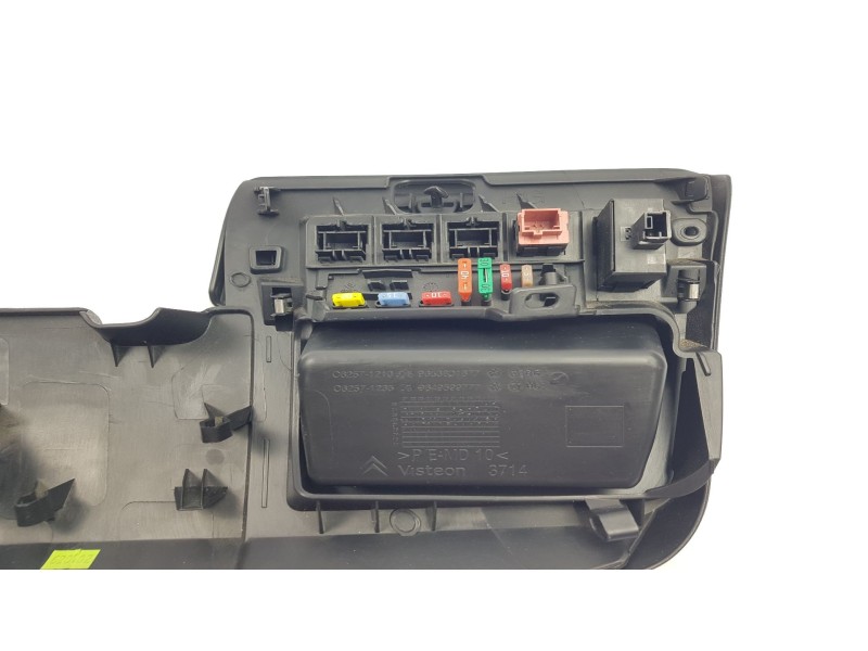 Recambio de caja reles / fusibles para citroen c4 coupe 1.6 hdi cat (9hy / dv6ted4) referencia OEM IAM 9653801677 603725800 