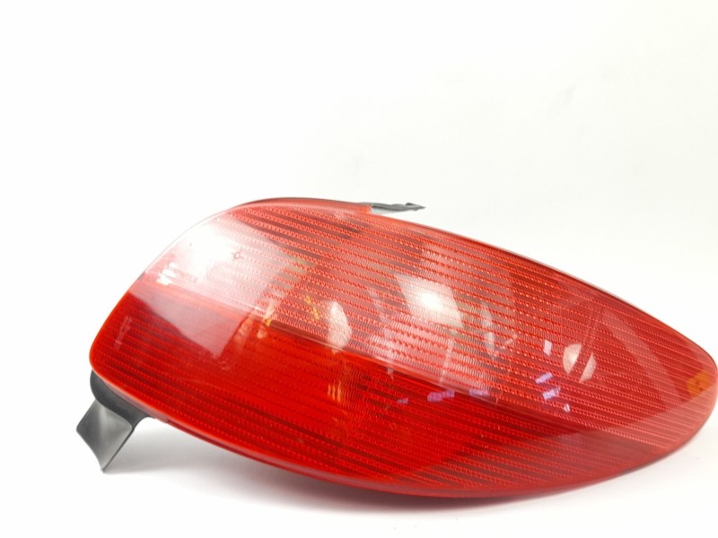 Recambio de piloto trasero derecho para peugeot 206 fastback (2a/c) 1.9 d referencia OEM IAM 2531D  