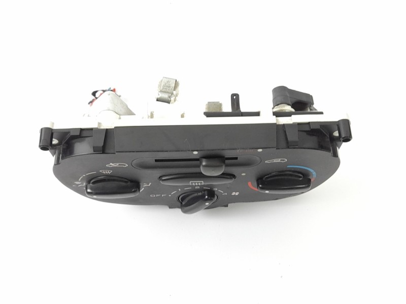 Recambio de mando climatizador para peugeot 206 fastback (2a/c) 1.9 d referencia OEM IAM 1068901  