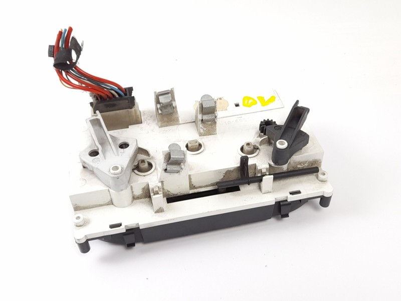 Recambio de mando climatizador para peugeot 206 fastback (2a/c) 1.9 d referencia OEM IAM 1068901  