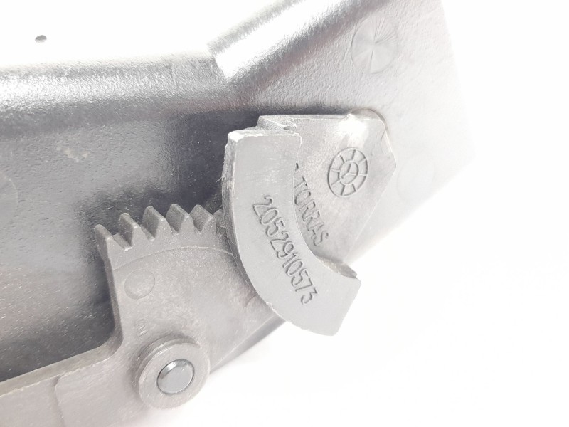 Recambio de rejilla del aire delantera derecha para renault 9 1.4 referencia OEM IAM 2052910573 2452620574 