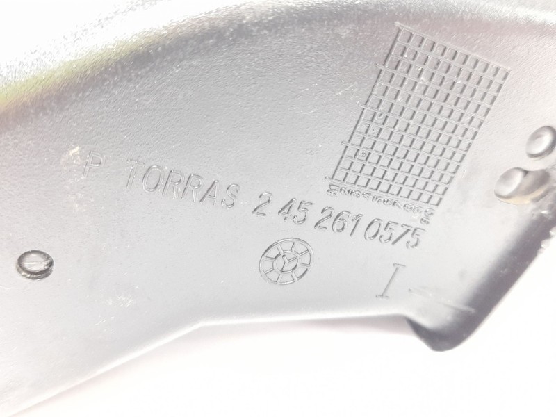 Recambio de rejilla del aire delantera izquierdo para renault 9 1.4 referencia OEM IAM 2052910573 2452610575 