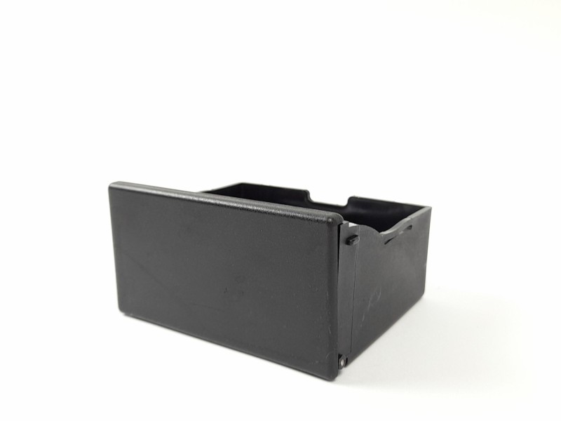 Recambio de cenicero para renault 9 1.4 referencia OEM IAM   