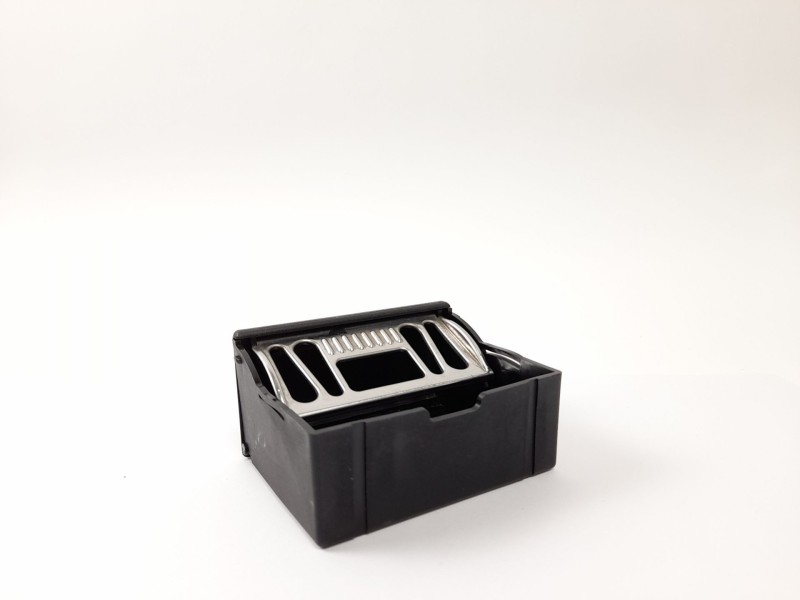 Recambio de cenicero para renault 9 1.4 referencia OEM IAM   