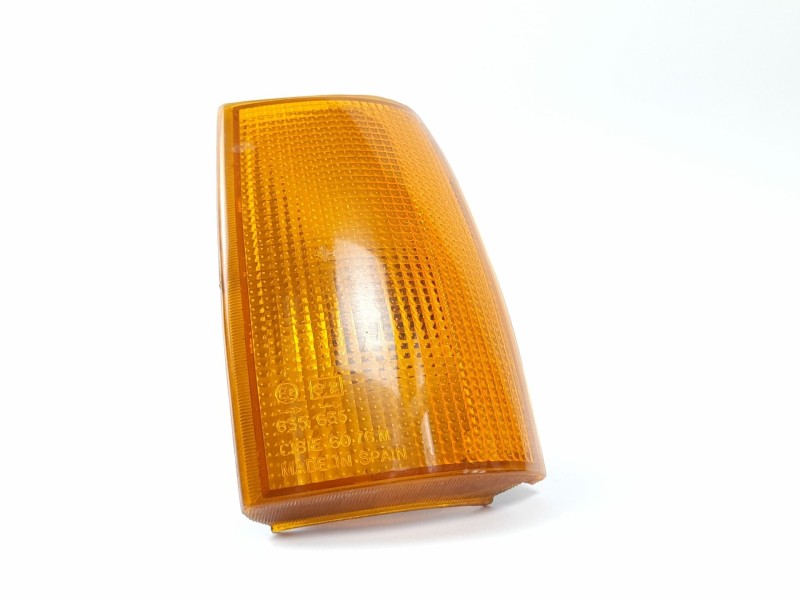 Recambio de piloto delantero izquierdo para renault 9 1.4 referencia OEM IAM E2635635 P251 6076M