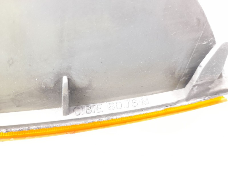 Recambio de piloto delantero izquierdo para renault 9 1.4 referencia OEM IAM E2635635 P251 6076M