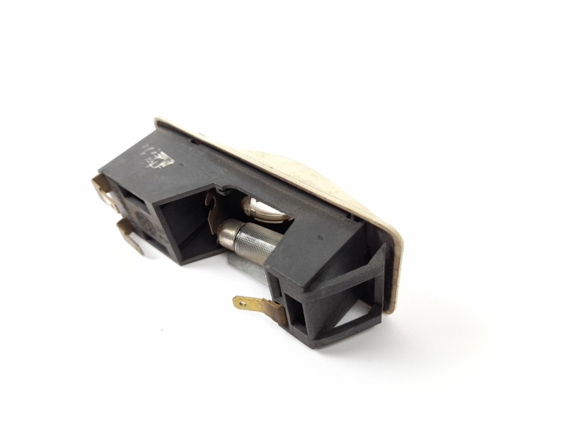 Recambio de luz interior para renault 9 1.4 referencia OEM IAM 2452580570  