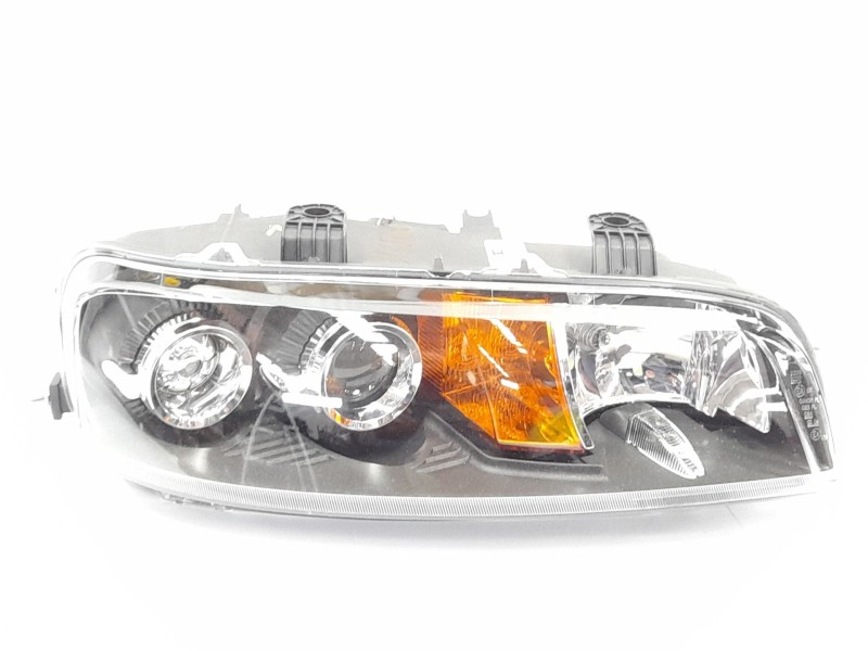 Recambio de faro derecho para fiat punto berlina (188) referencia OEM IAM 087509 67718539 