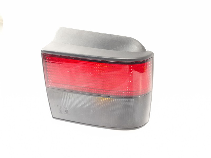 Recambio de piloto trasero derecho para renault r 21 berlina (b/l48) 2.2 referencia OEM IAM 084288  