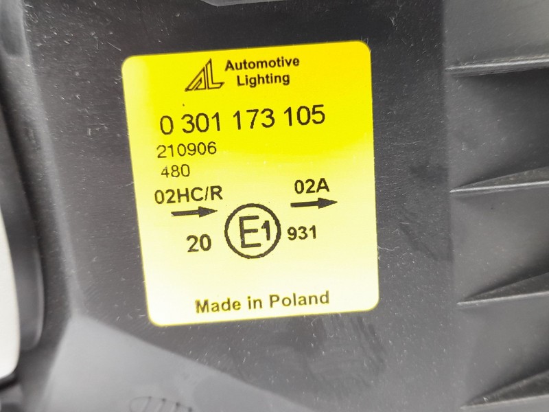 Recambio de faro izquierdo para ford fiesta iv (ja_, jb_) 1.0 i referencia OEM IAM 710301173105  