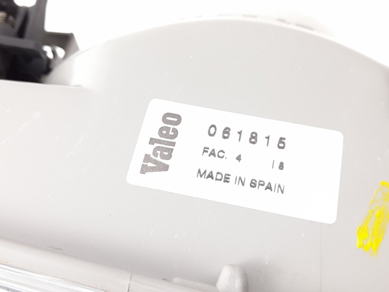 Recambio de faro derecho para renault 9 (l42_) 1.2 (l42s) referencia OEM IAM 061815  
