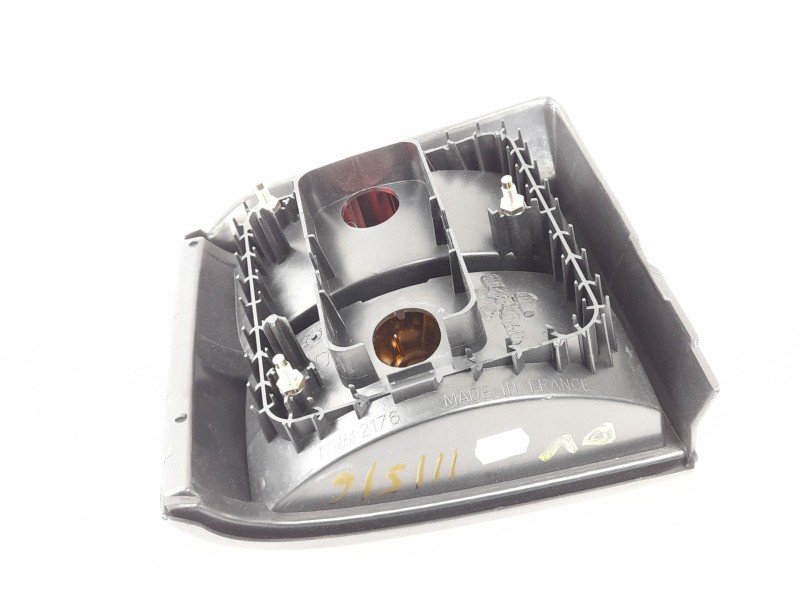 Recambio de piloto trasero derecho para renault r 21 berlina (b/l48) 2.2 referencia OEM IAM 084288  