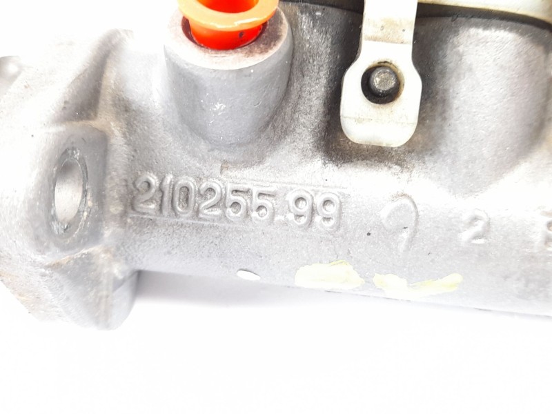 Recambio de bomba freno para volkswagen polo berlina (6n1) 1.9 diesel referencia OEM IAM 21025599  