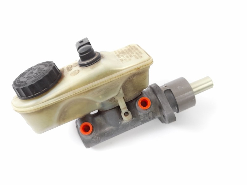 Recambio de bomba freno para volkswagen polo berlina (6n1) 1.9 diesel referencia OEM IAM 21025599  